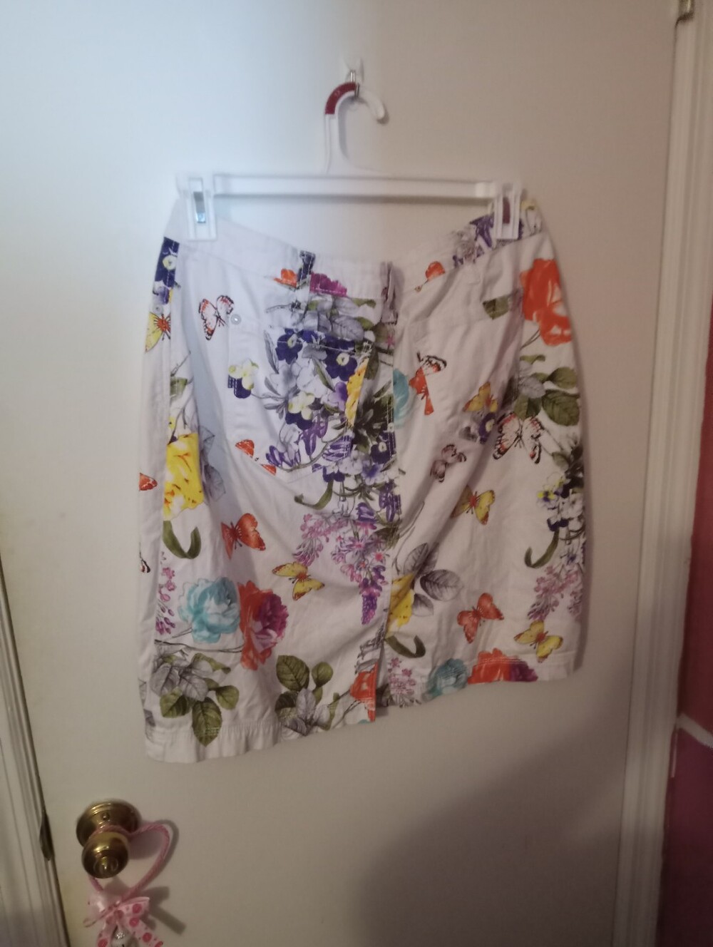 Women's Size 16 White Floral Butterfly Graphic Print Skirt - Picture 6 of 6